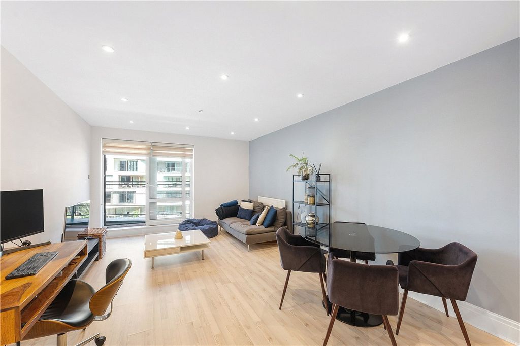 Property photo 3 of 10 Reception Room