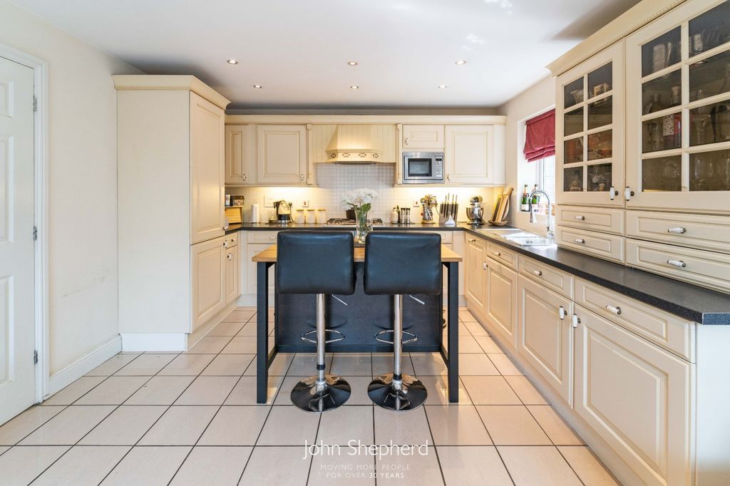 Property photo 2 of 19 Picture No. 03
