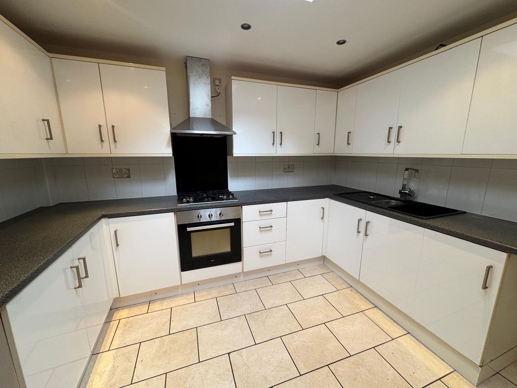 Property photo 1 of 7 View