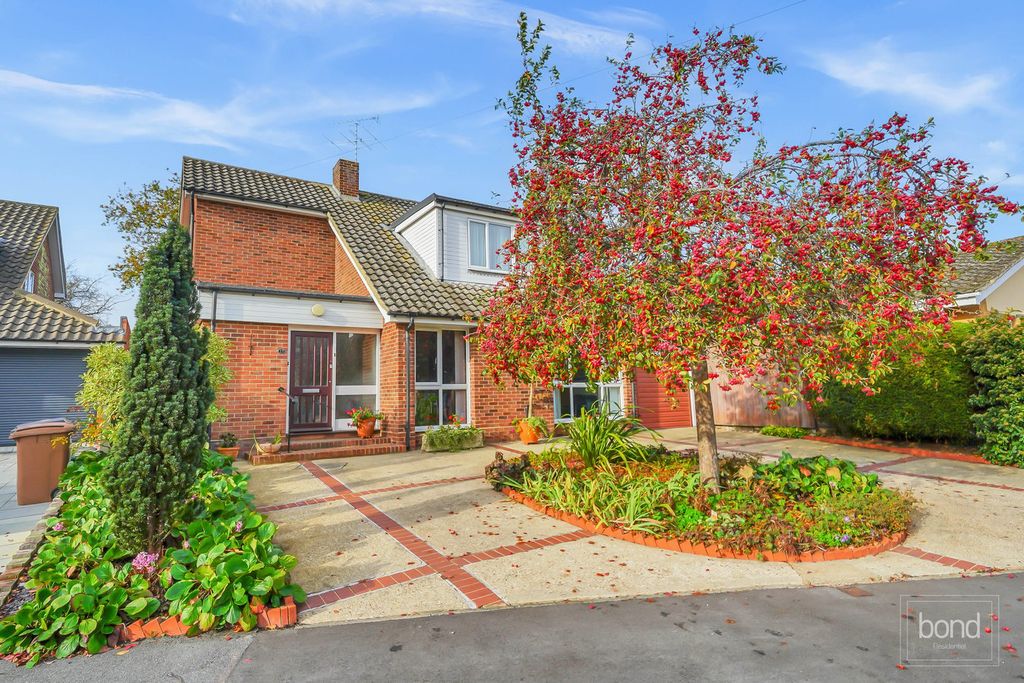 Property photo 1 of 26