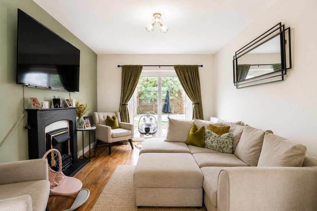 Property photo 1 of 19