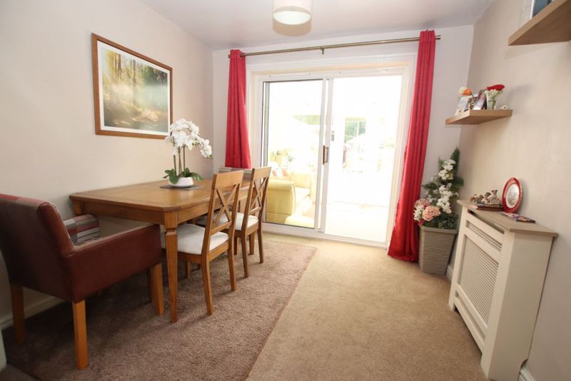 Property photo 3 of 15 Dining Area