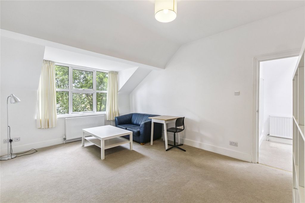 Property photo 3 of 10 Picture No. 22