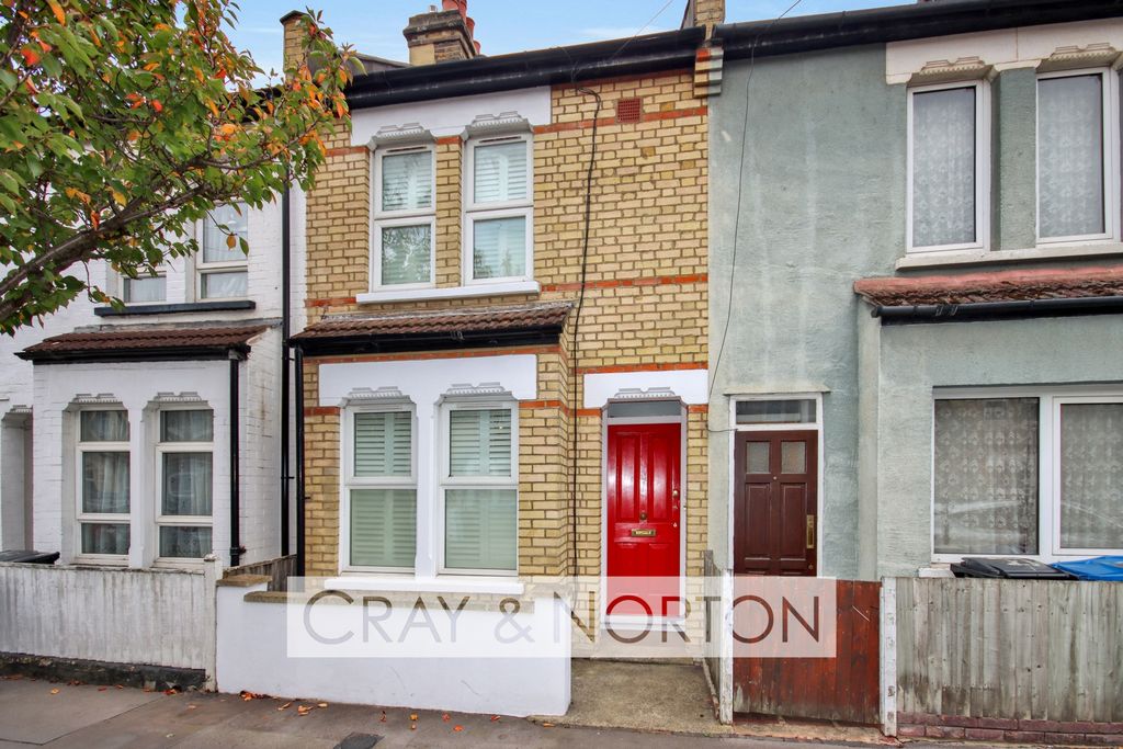 Property photo 2 of 10 Photo 11