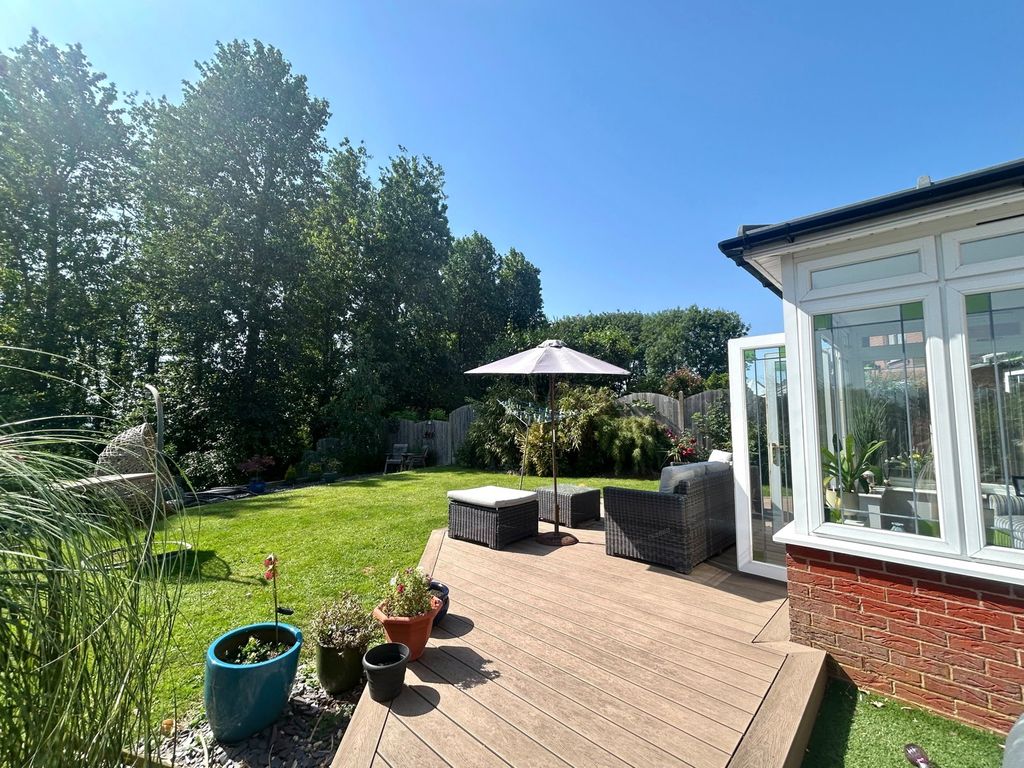 Property photo 3 of 31