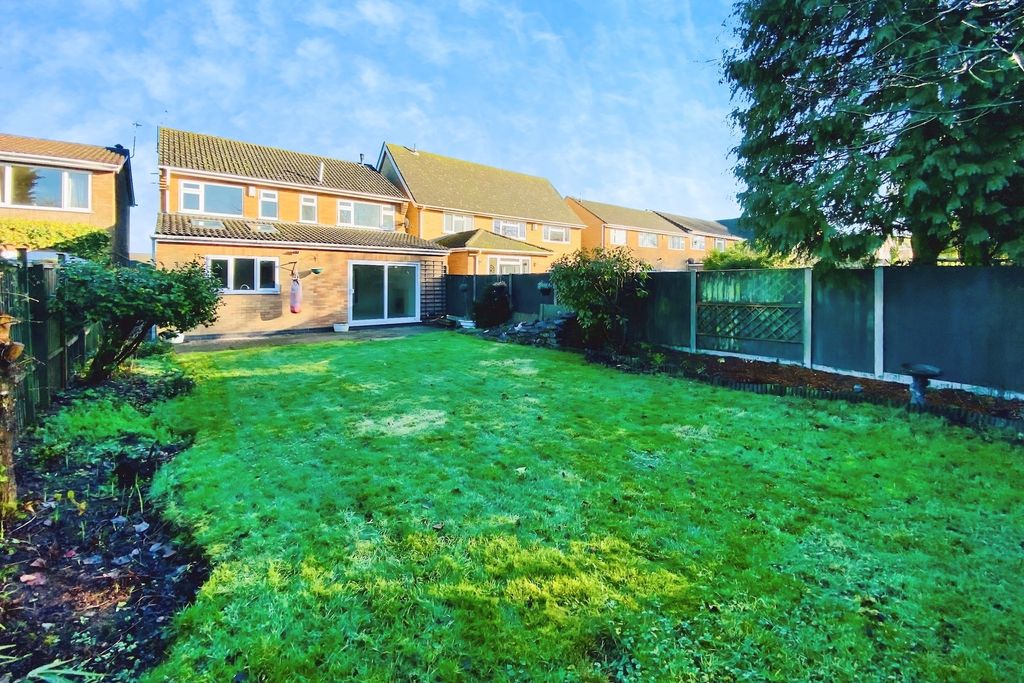 Property photo 2 of 26