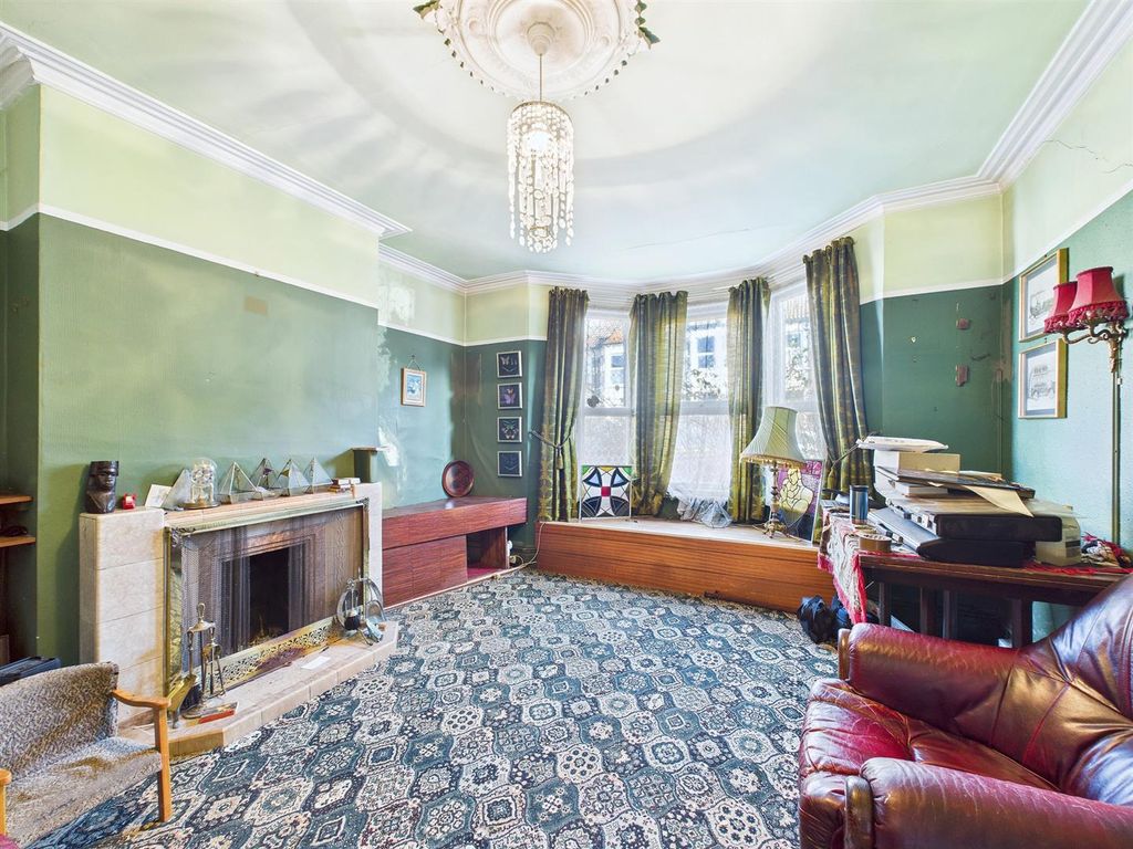 Property photo 2 of 17 Cam02170G0-Pr0454-Still002.Jpg