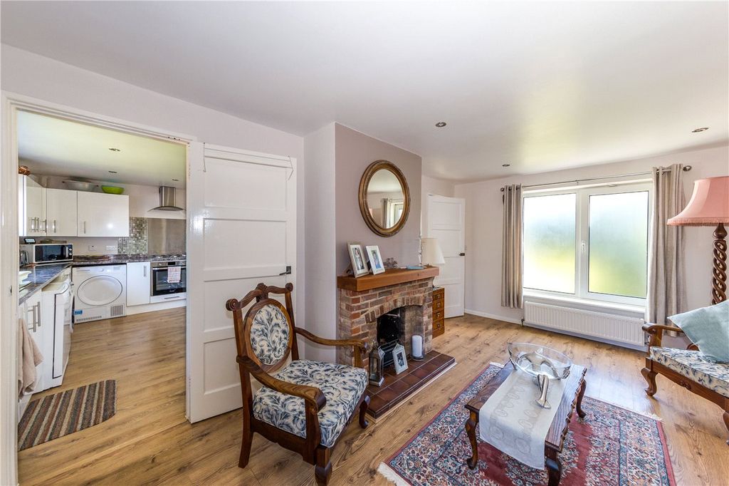 Property photo 3 of 13 Picture No. 21