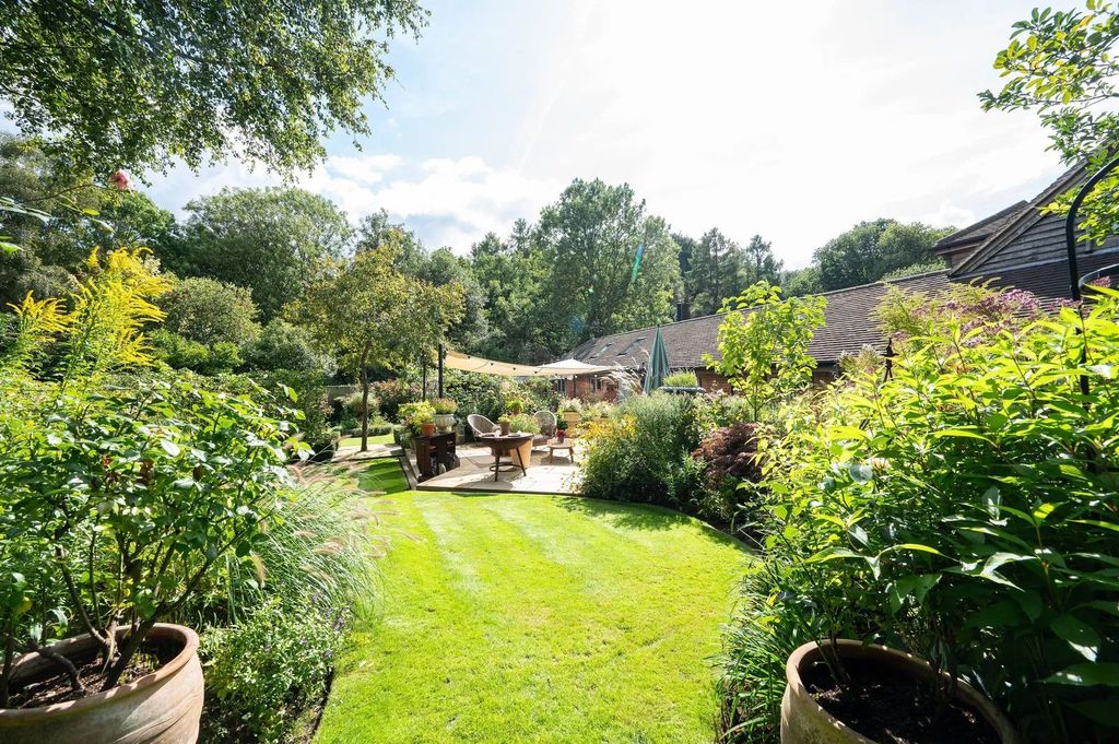 Property photo 3 of 45