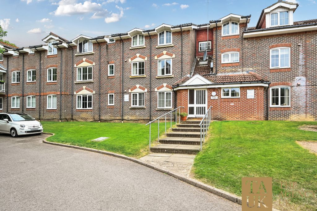 Property photo 1 of 14
