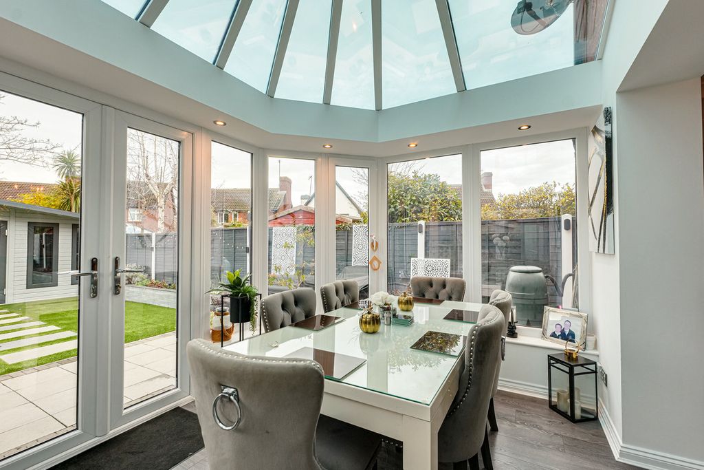 Property photo 3 of 24