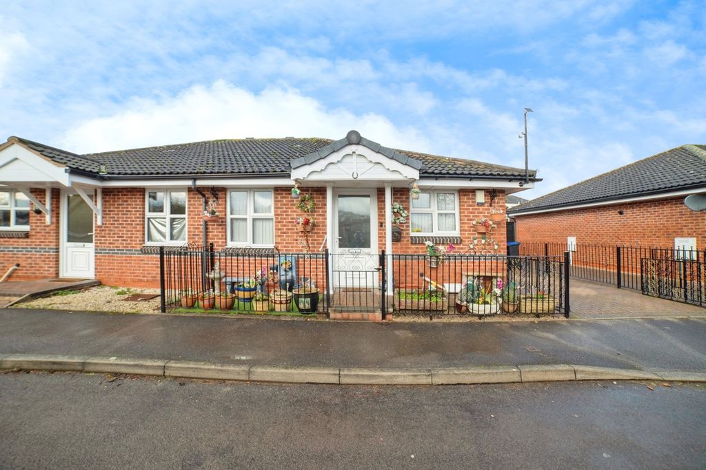 Property photo 1 of 11 Pbox-Img.Jpg