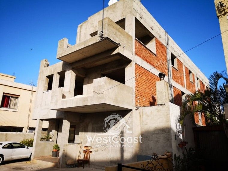 Property photo 1 of 5