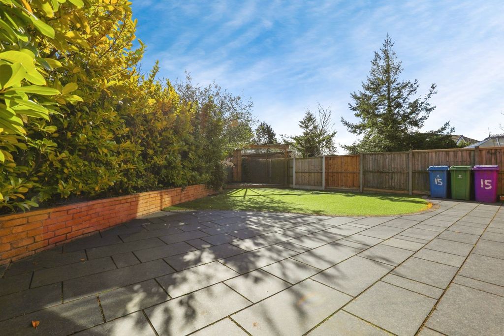 Property photo 2 of 18 Rear Garden