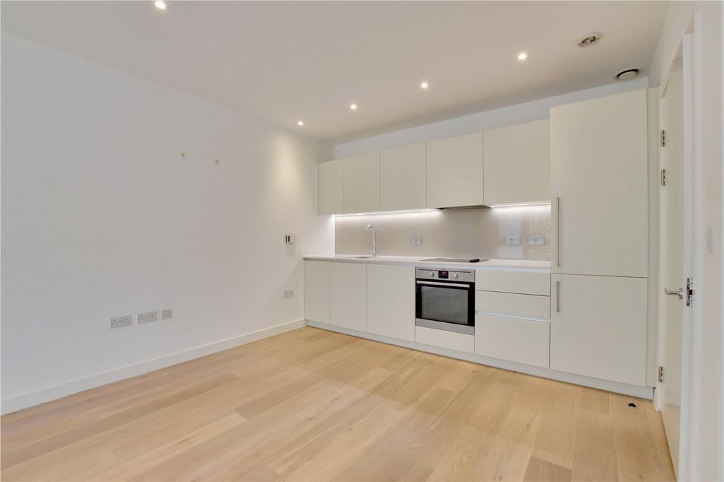 Property photo 2 of 13 Kitchen/Dining Area