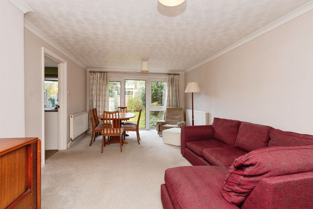 Property photo 2 of 15 Pbox-Img.Jpg