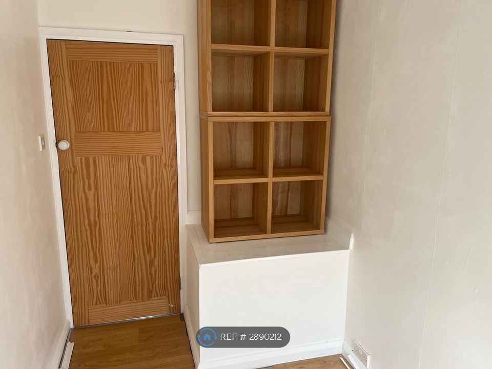 Property photo 3 of 8 Bedroom 3