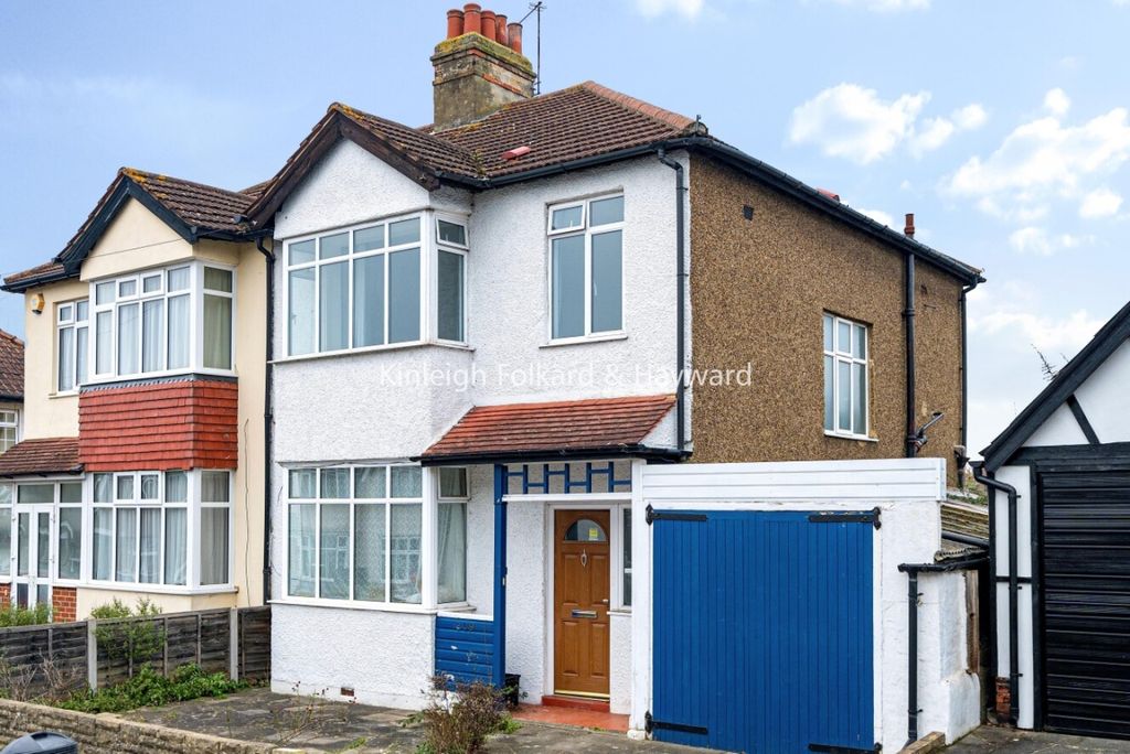 Property photo 1 of 7 External