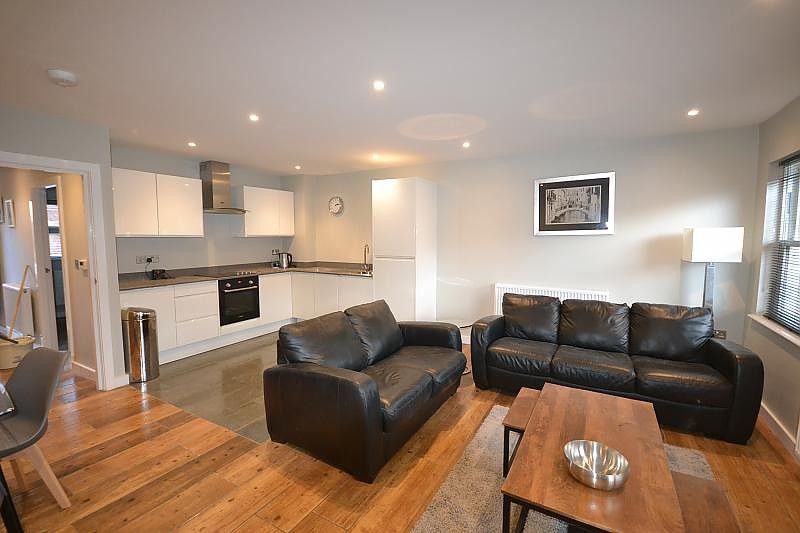Property photo 2 of 11 Lounge