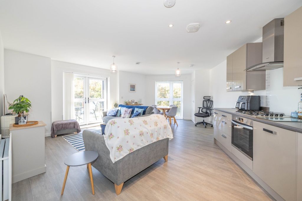 Property photo 2 of 10 Picture 2