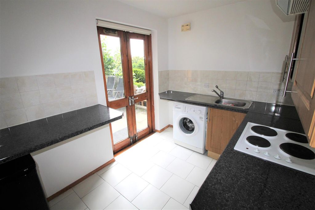 Property photo 3 of 7 Kitchen.Jpg