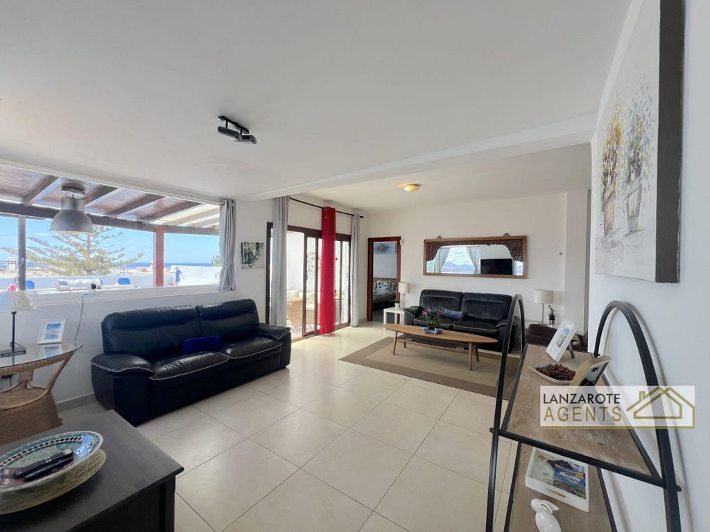 Property photo 2 of 32