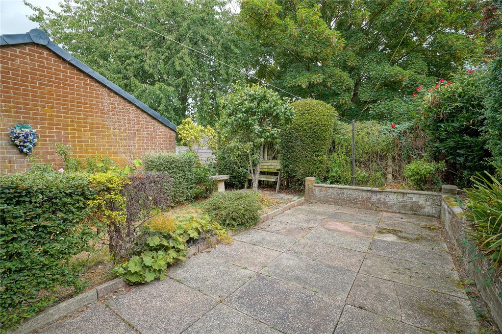 Property photo 3 of 16 Picture No. 12