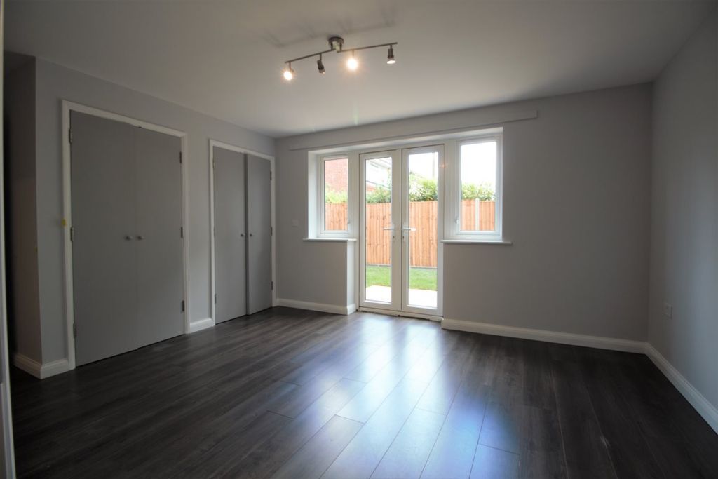 Property photo 3 of 5 Gallery