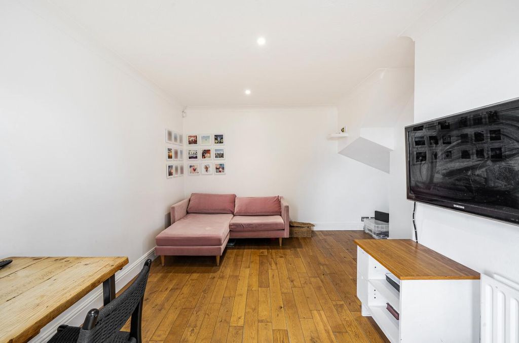 Property photo 2 of 20 1459470-8-6A05B936A5924.Jpg