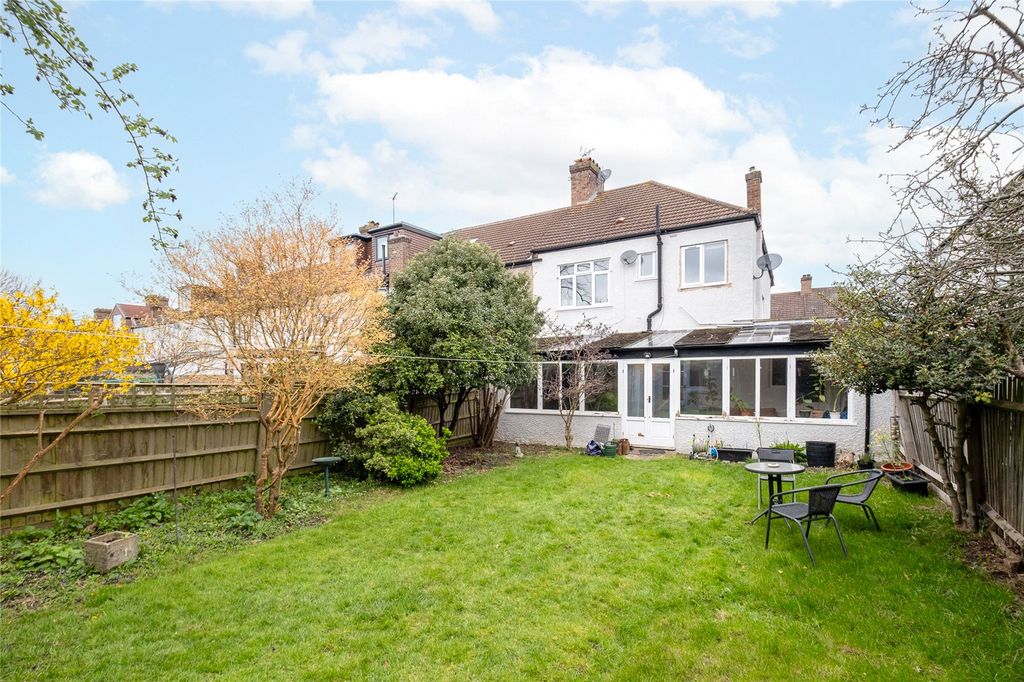 Property photo 3 of 13 Picture No. 15