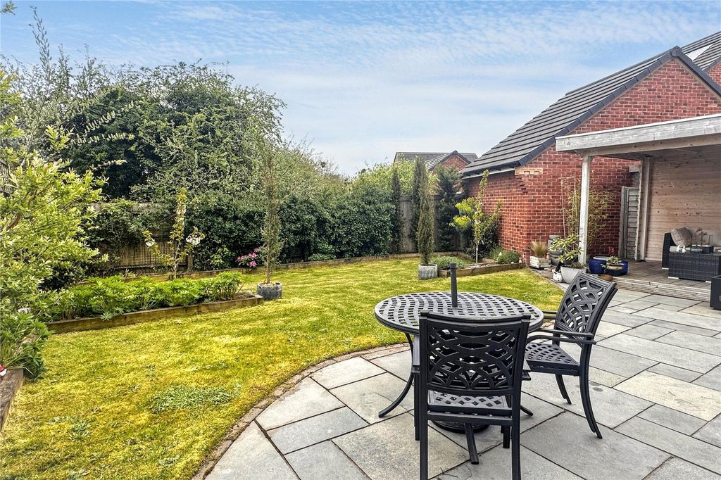 Property photo 2 of 18 Picture No. 26