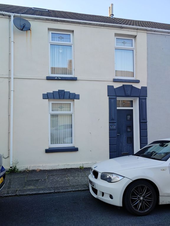 Property photo 1 of 21