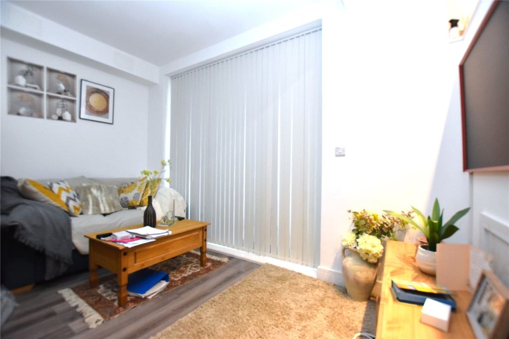 Property photo 2 of 6 Picture No. 19