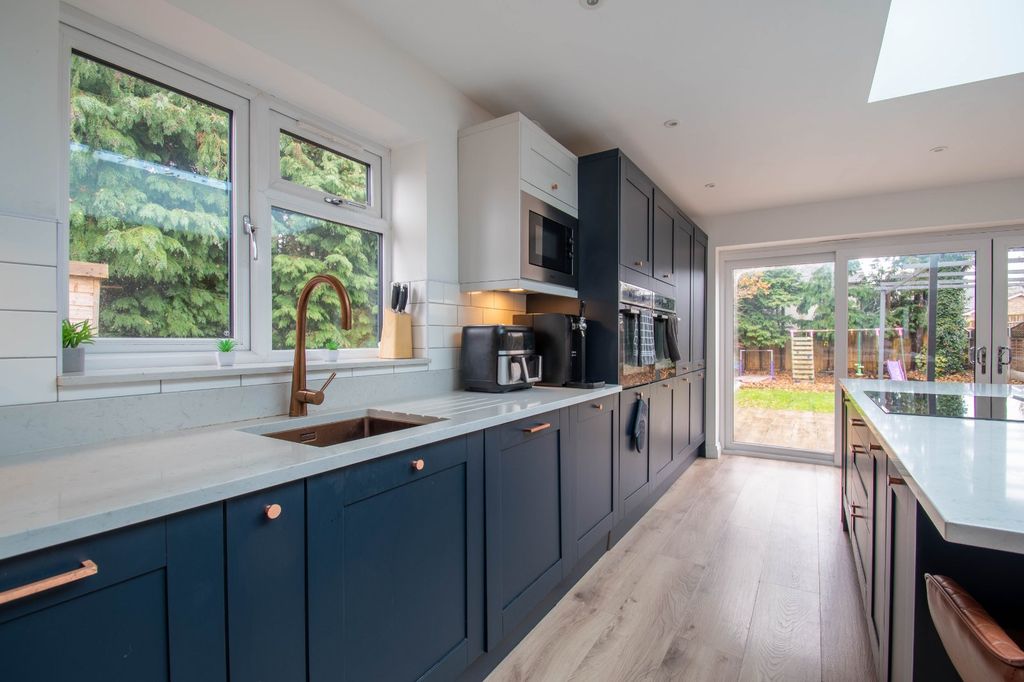 Property photo 3 of 24 Picture No. 19