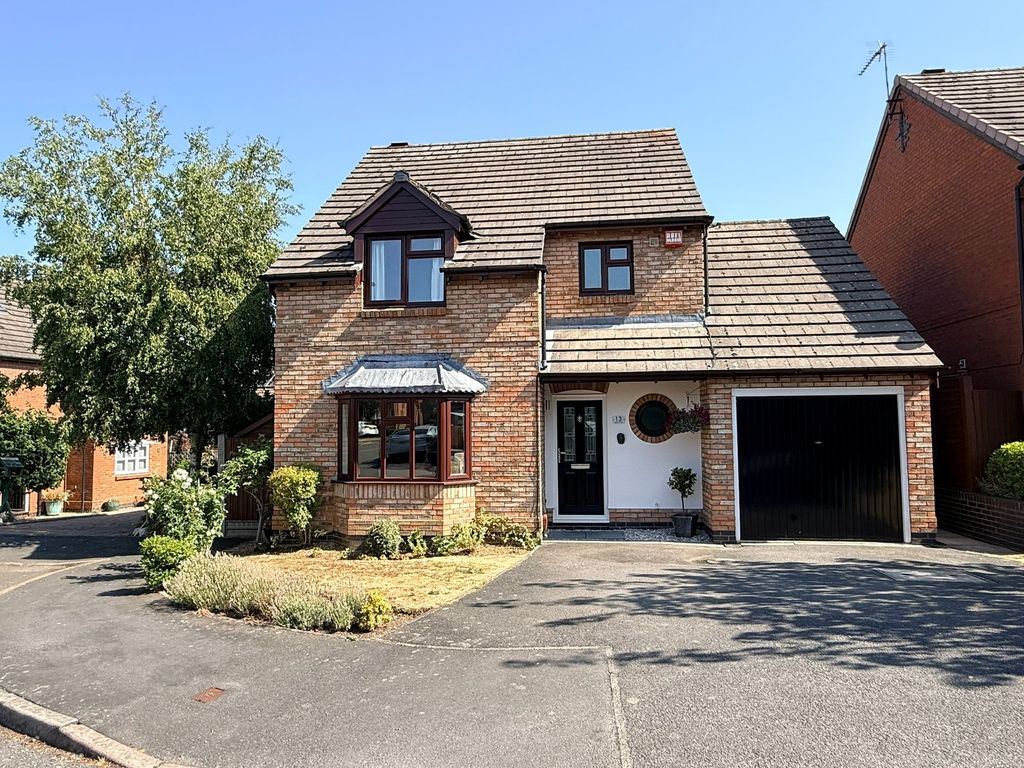 Property photo 1 of 28