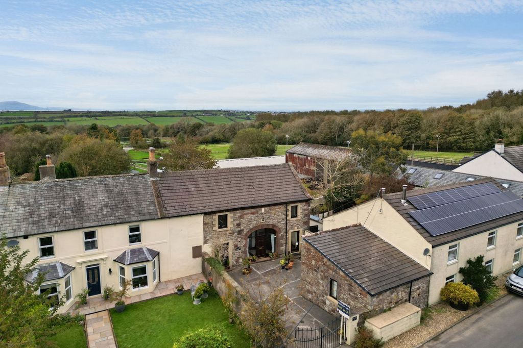 Property photo 1 of 27