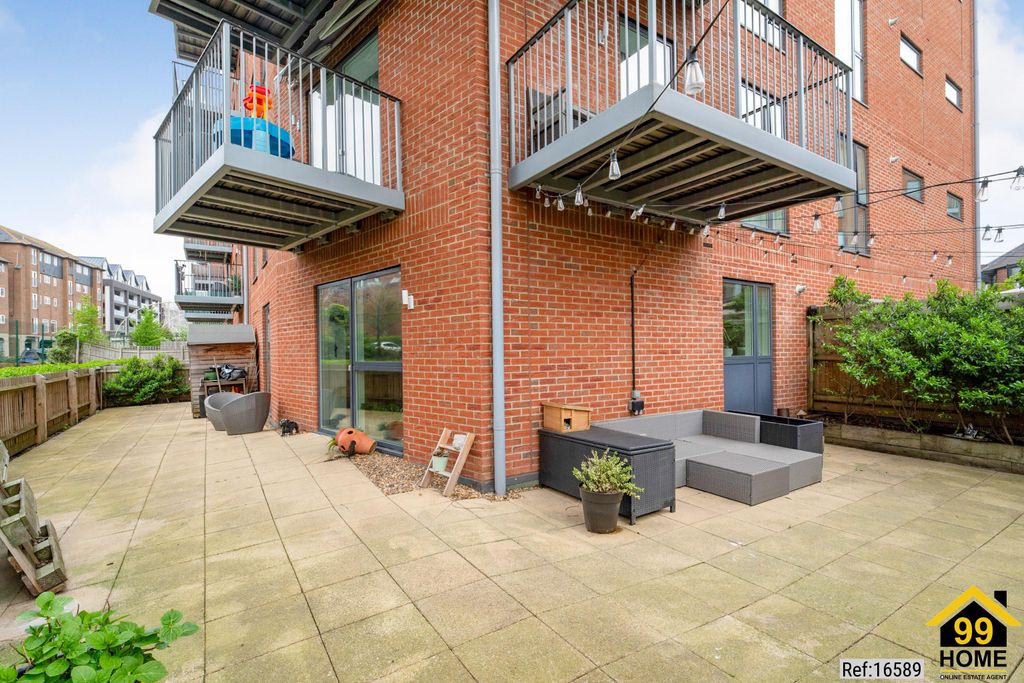 Property photo 3 of 20 Photo 2