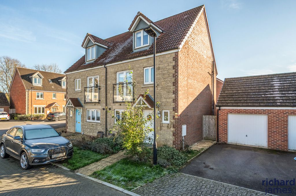 Property photo 1 of 20 56239d7Cfb774622B32880368B77061B