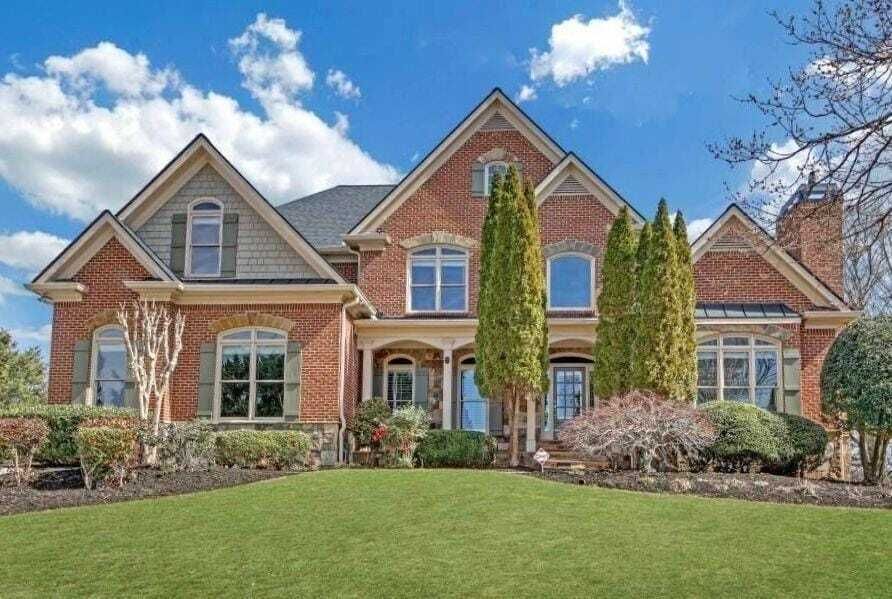 Property photo 1 of 31