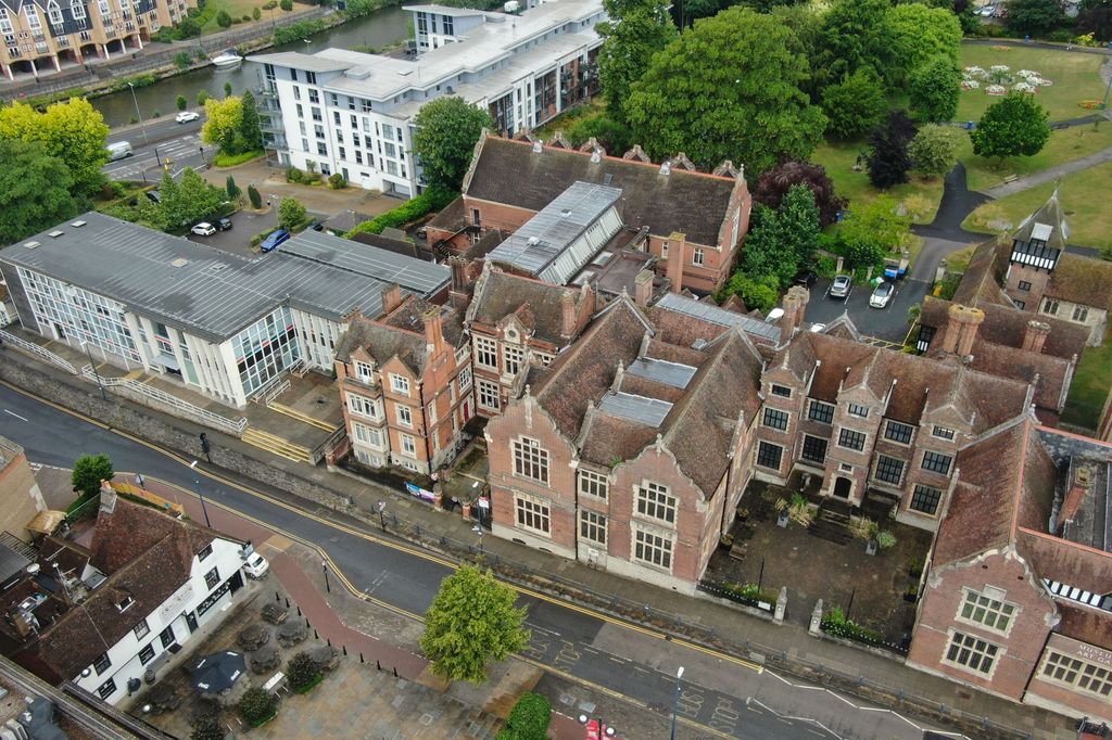 Property photo 2 of 33 St Faiths Adult Education Centre, St Faiths Street, Maidstone, Kent Me14 1Lh