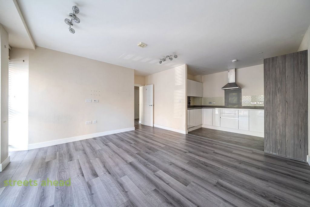 Property photo 2 of 22 Picture No. 03