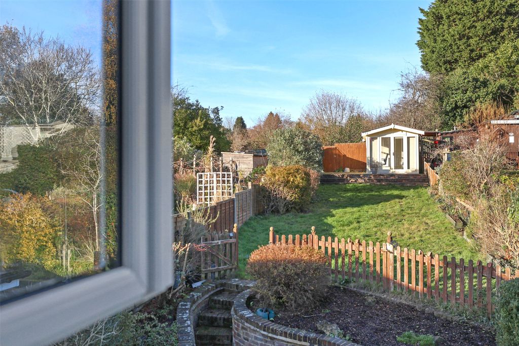 Property photo 2 of 19 Picture No. 10