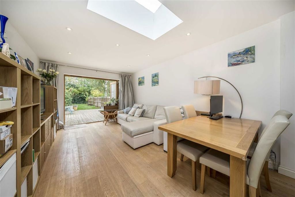 Property photo 2 of 7