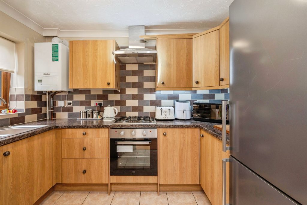 Property photo 3 of 16