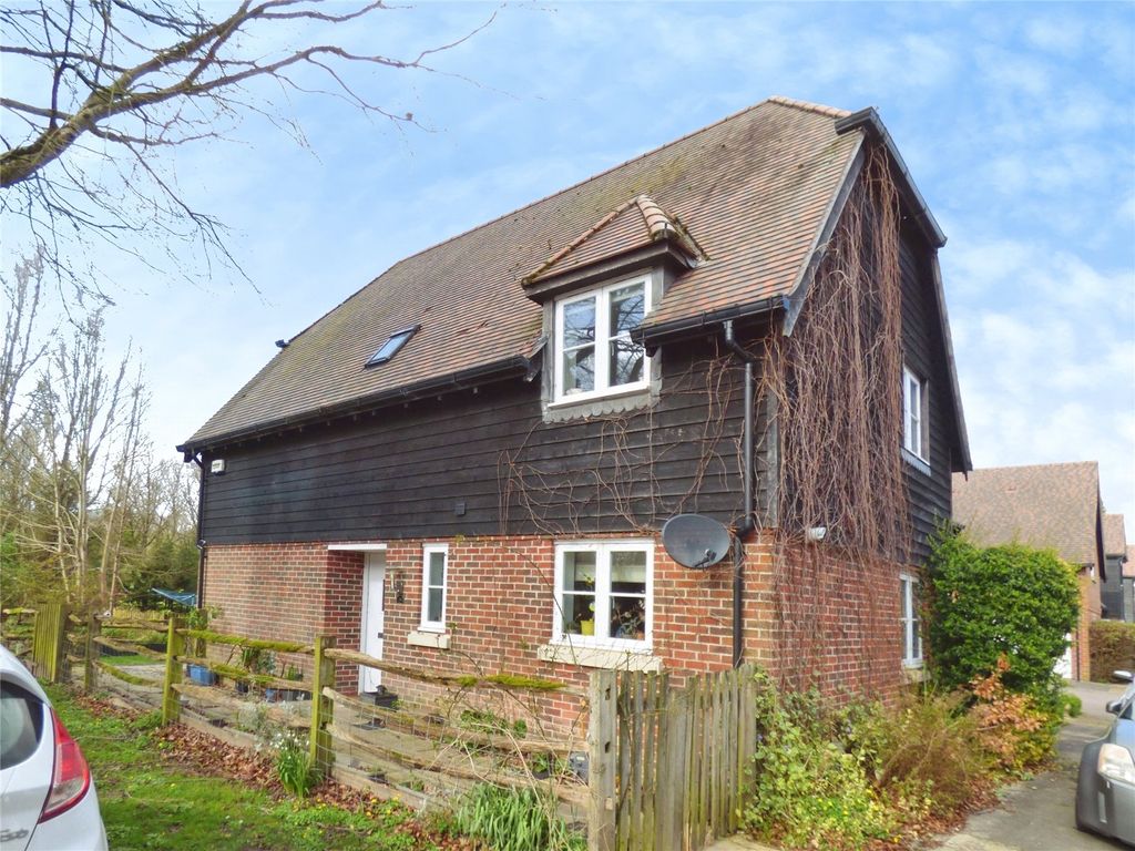 Property photo 2 of 18 Picture No. 21