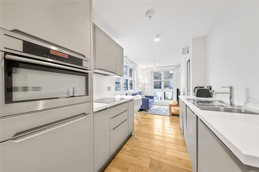 Property photo 3 of 10 Picture No. 04