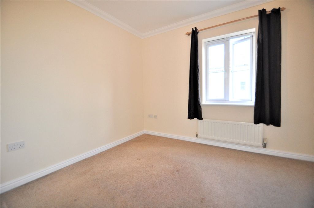 Property photo 3 of 6 Picture No. 04