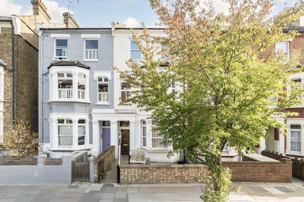 Property photo 1 of 6