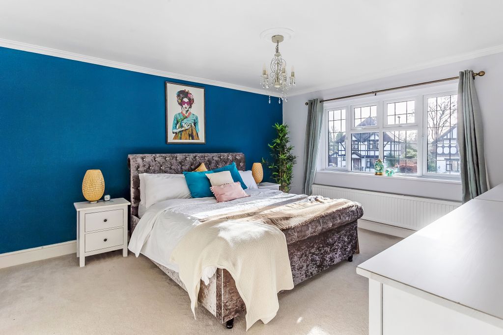 Additional image 5 of 5 bed detached house for saleCourt Avenue, Coulsdon CR5