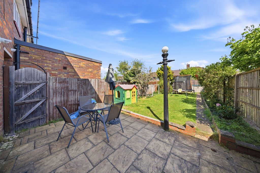 Property photo 2 of 14